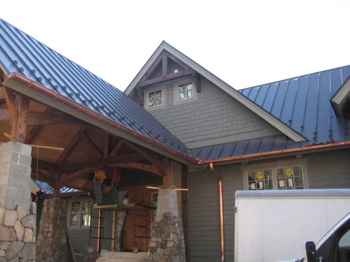 Craftsman Roofing team delivering quality roofing work in Drummonds